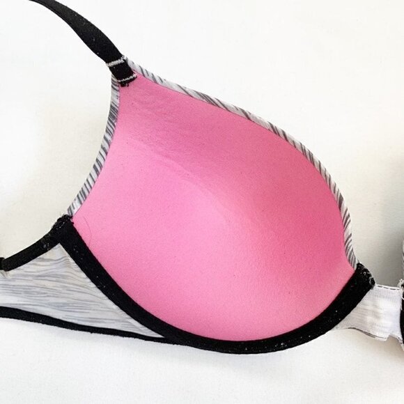 Victoria's Secret PINK wear everywhere push up bra - Size 32D - Picture 3 of 5